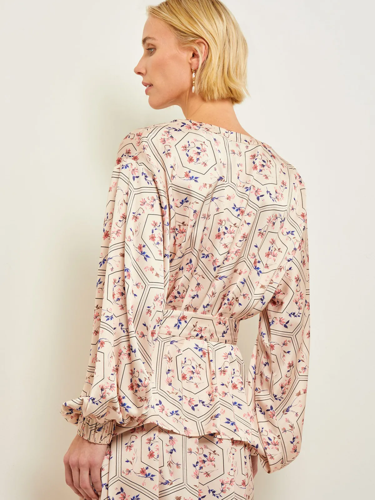 Blouses & Shirts|Tops & Tees|Misook Balloon Sleeve Belted Blouse - Floral Print Crepe de Chine Biscotti/PorcelainPink/OceanCoral/Mazarine/Charmeuse