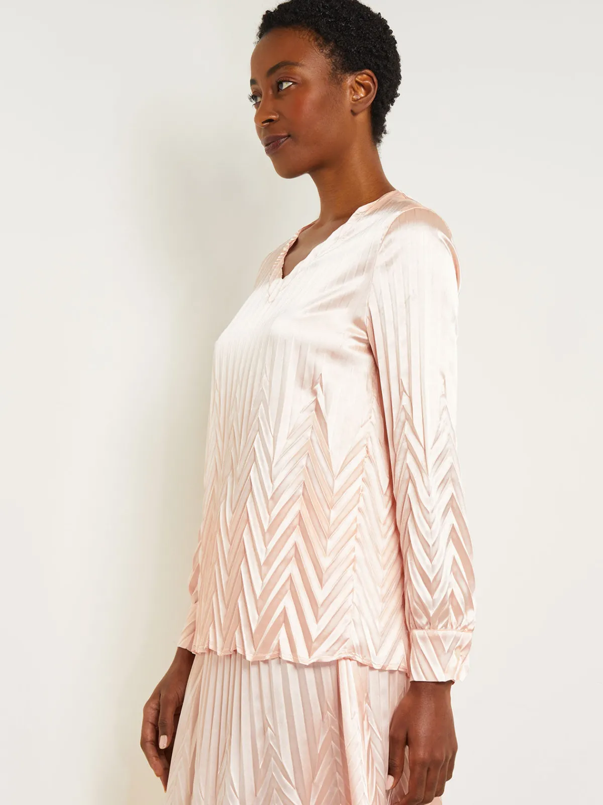 Blouses & Shirts|Tops & Tees|Misook Belted Blouse - Chevron Textured Crepe de Chine PorcelainPink