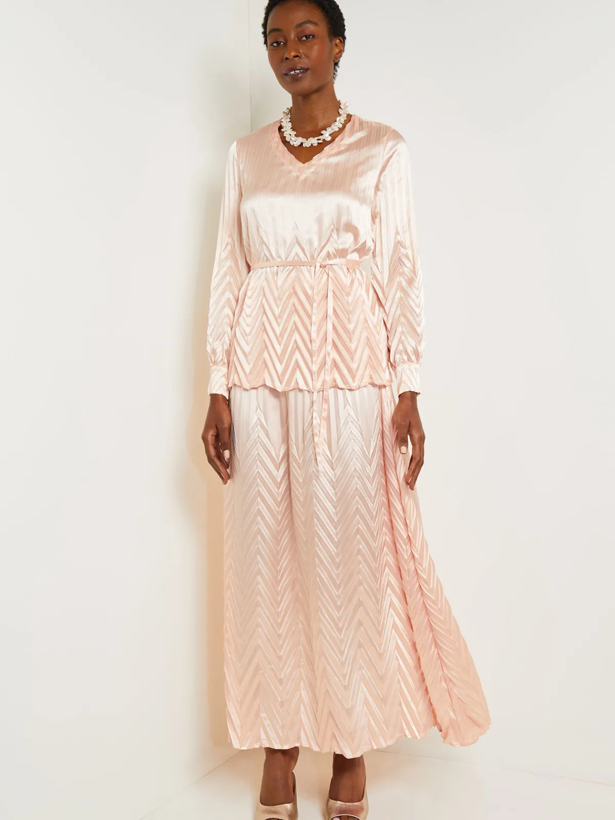 Blouses & Shirts|Tops & Tees|Misook Belted Blouse - Chevron Textured Crepe de Chine PorcelainPink