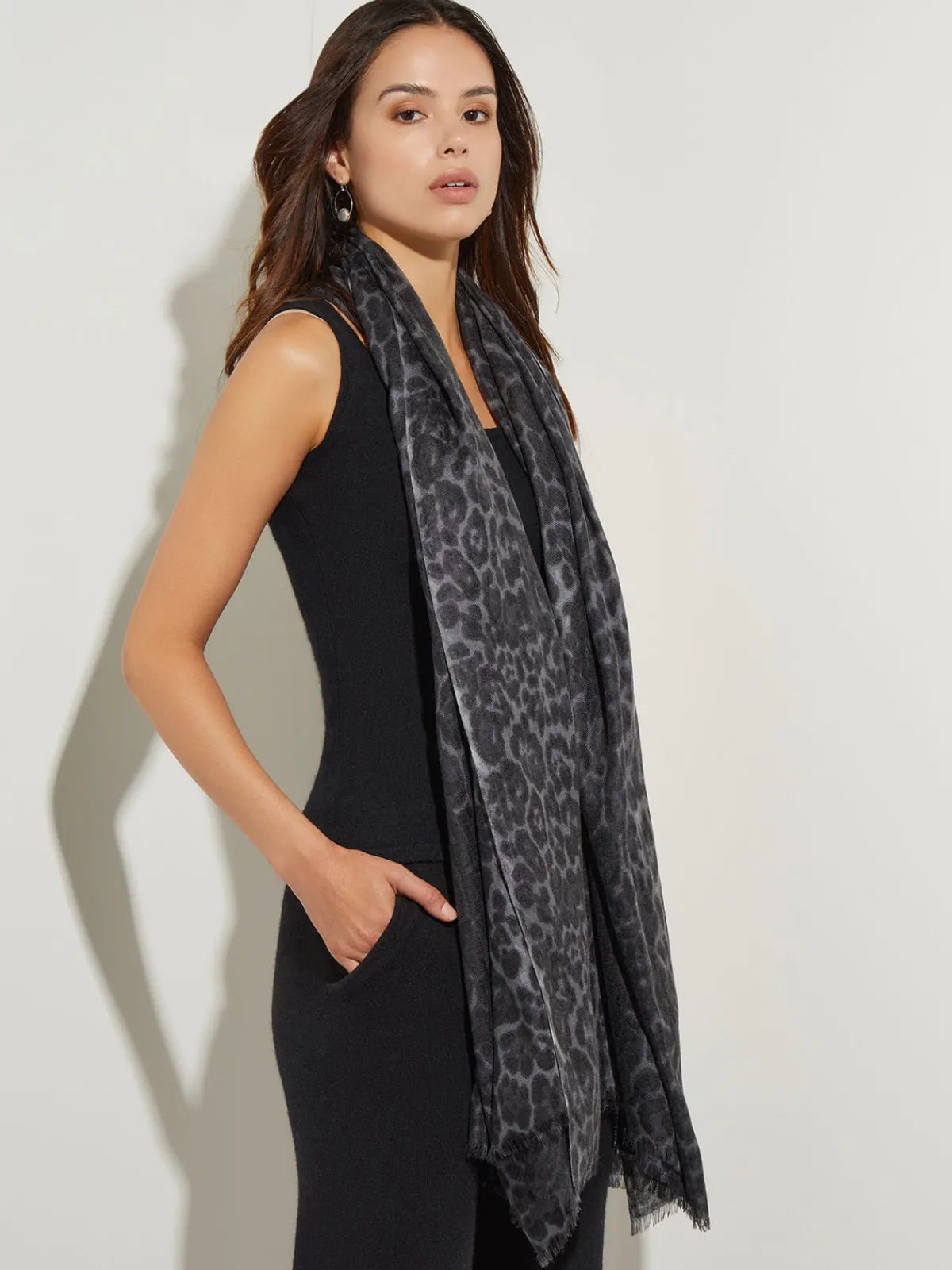 Accessories|Misook Cashmere Scarf - Leopard Print Scarf | GreyLeopard