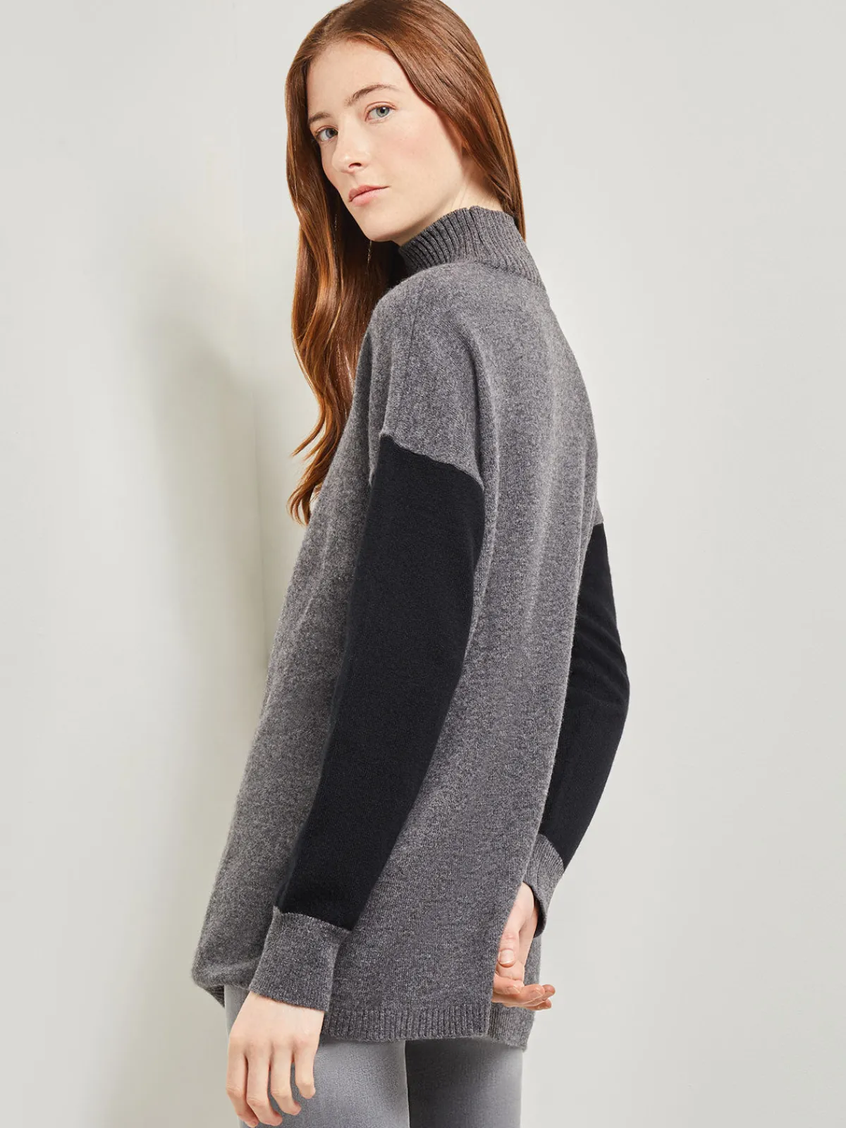 Tops & Tees|Misook Colorblock Cashmere Turtleneck Tunic Black/Charcoal