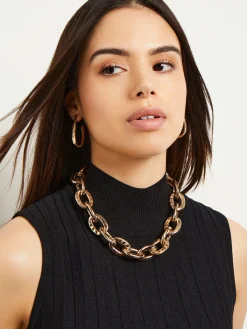 Accessories|Necklaces|Misook Hammered Oval Link Short Necklace Gold