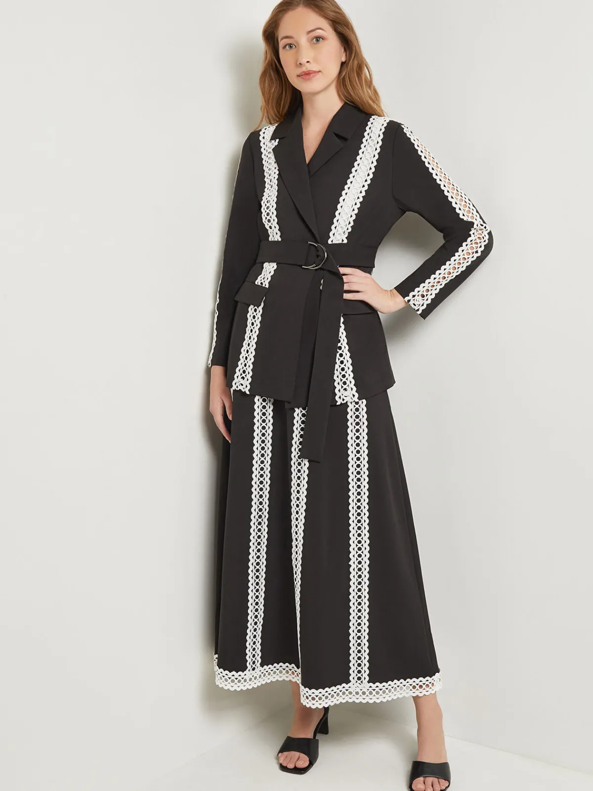 Jackets & Coats|Misook Heritage Fit Jacket - Eyelet Trim Woven Twill Black/White