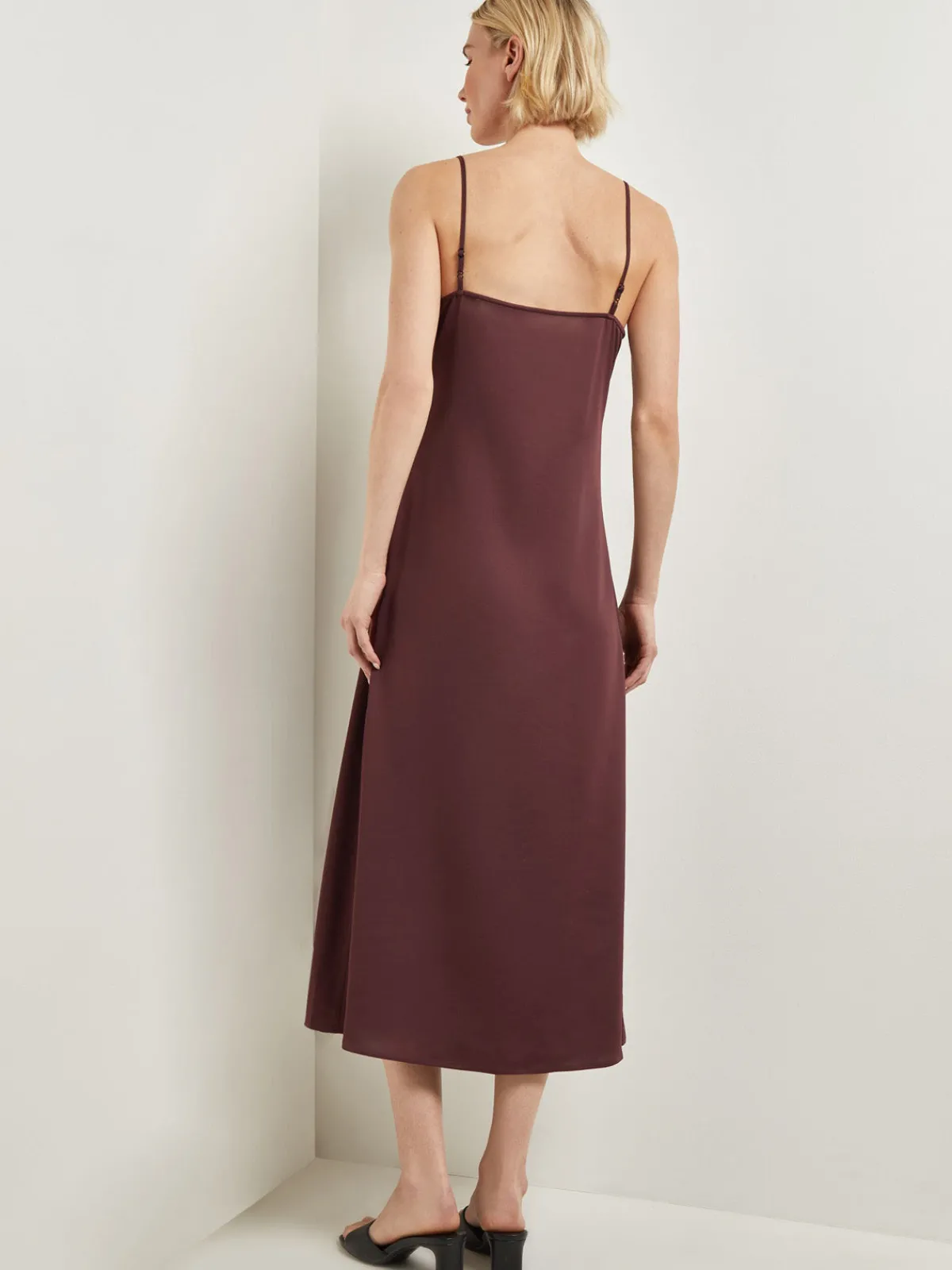 Dresses|Misook Modern Fit A-Line Crepe de Chine Slip Maxi Dress Mahogany
