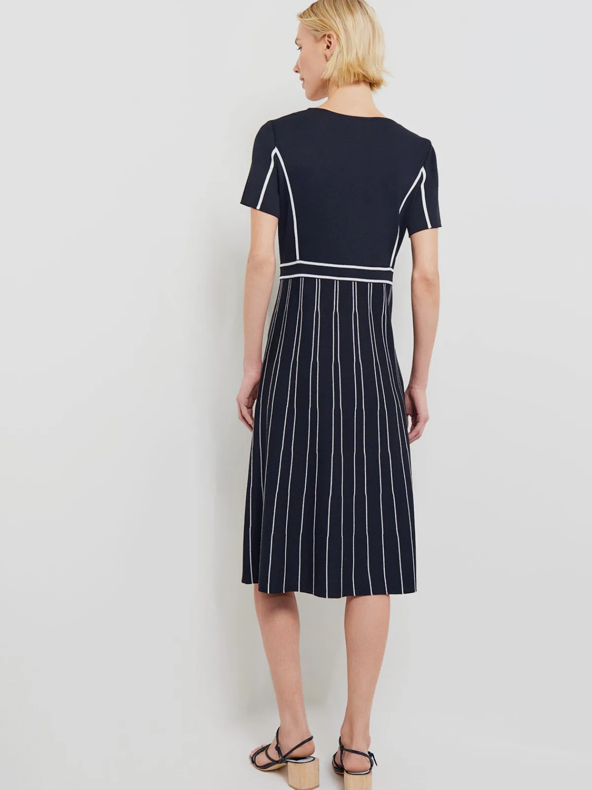 Dresses|Misook Modern Fit Contrast Stripe A-Line Soft Knit Dress Black/White