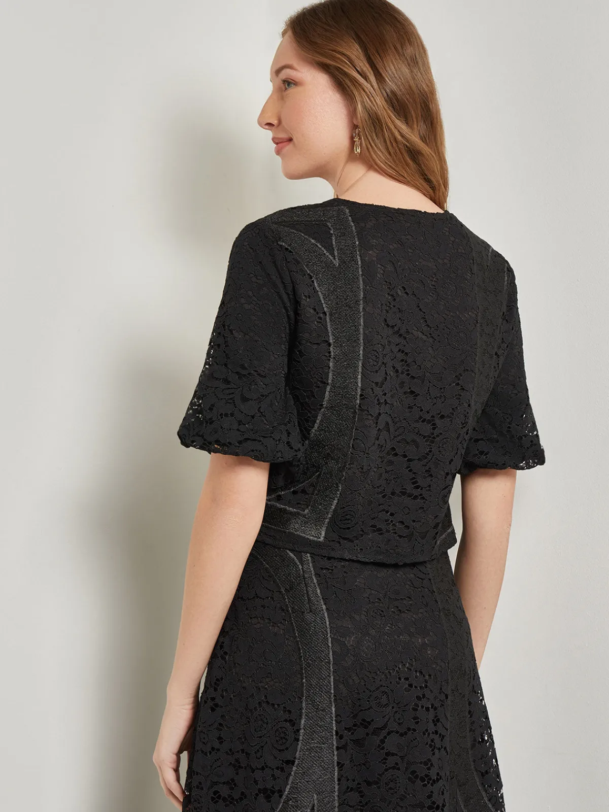 Blouses & Shirts|Tops & Tees|Misook Modern Fit Cropped Textural Woven Blouse Black