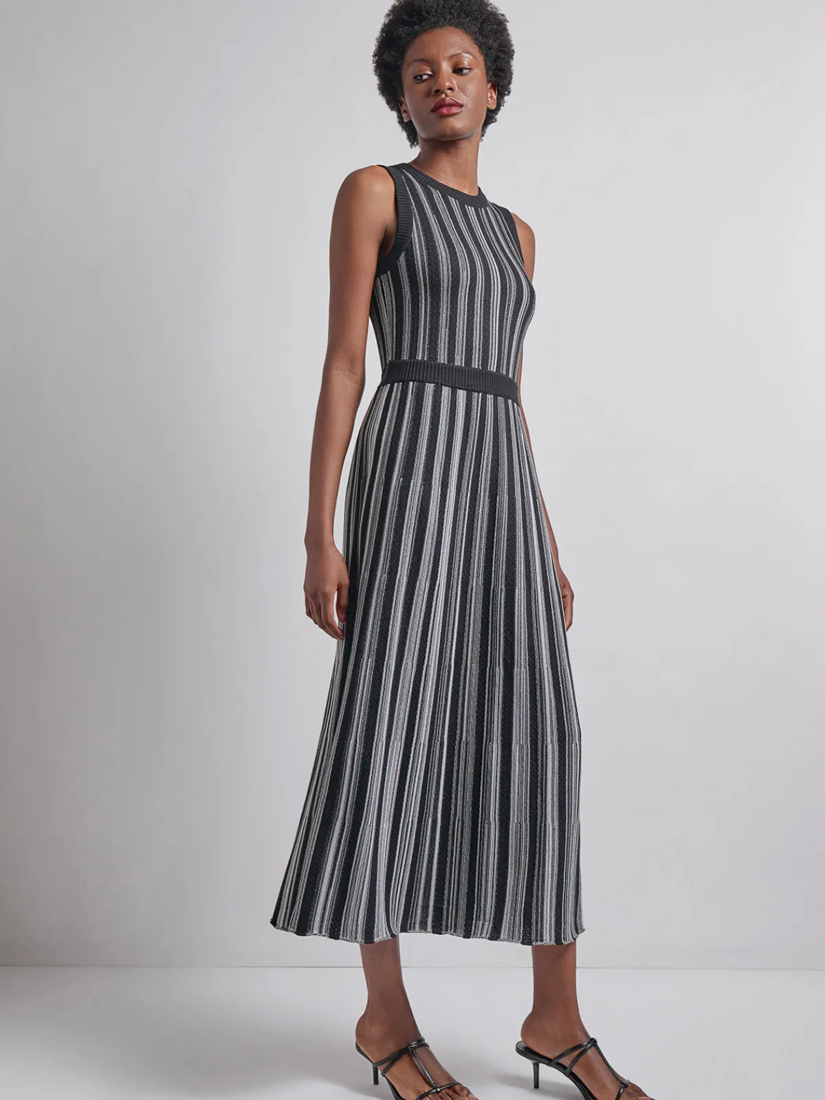 Dresses|Misook Modern Fit Sleeveless Soft Ribbed Knit Belted Maxi Dress Black/White