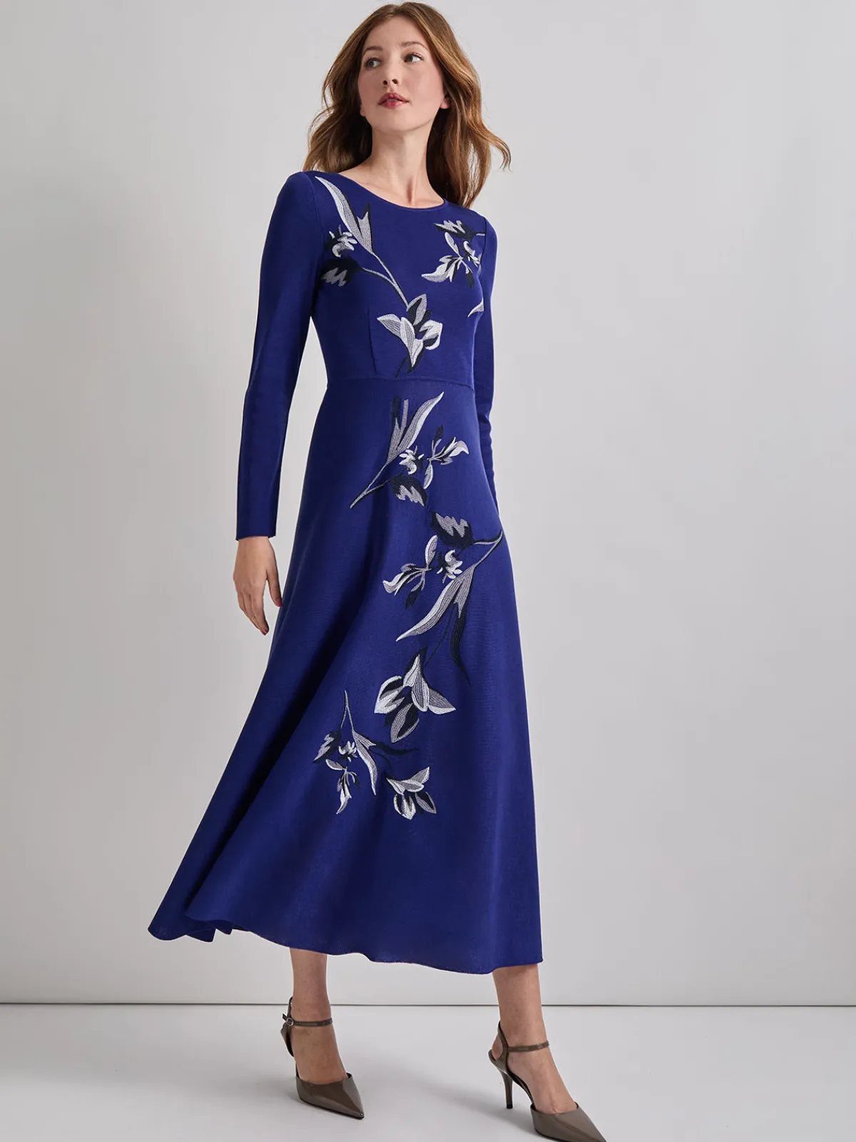 Dresses|Misook Modern Fit-and-Flare Embroidered Floral Knit Maxi Dress StarryNightBlue/Mink/NewIvory/Black