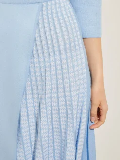 Dresses|Misook Pleated Contrast Panel Soft Knit Dress CirrusBlue/White
