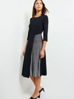 Dresses|Misook Pleated Contrast Panel Soft Knit Dress Black/White