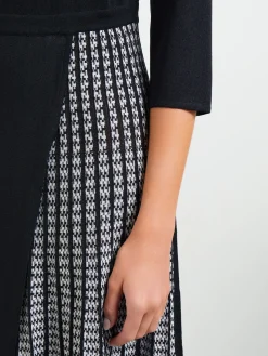 Dresses|Misook Pleated Contrast Panel Soft Knit Dress Black/White