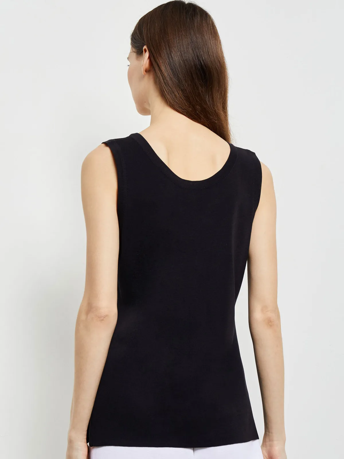 Tops & Tees|Tanks|Misook Scoop Neck Tank Top - Sleeveless Top | Black
