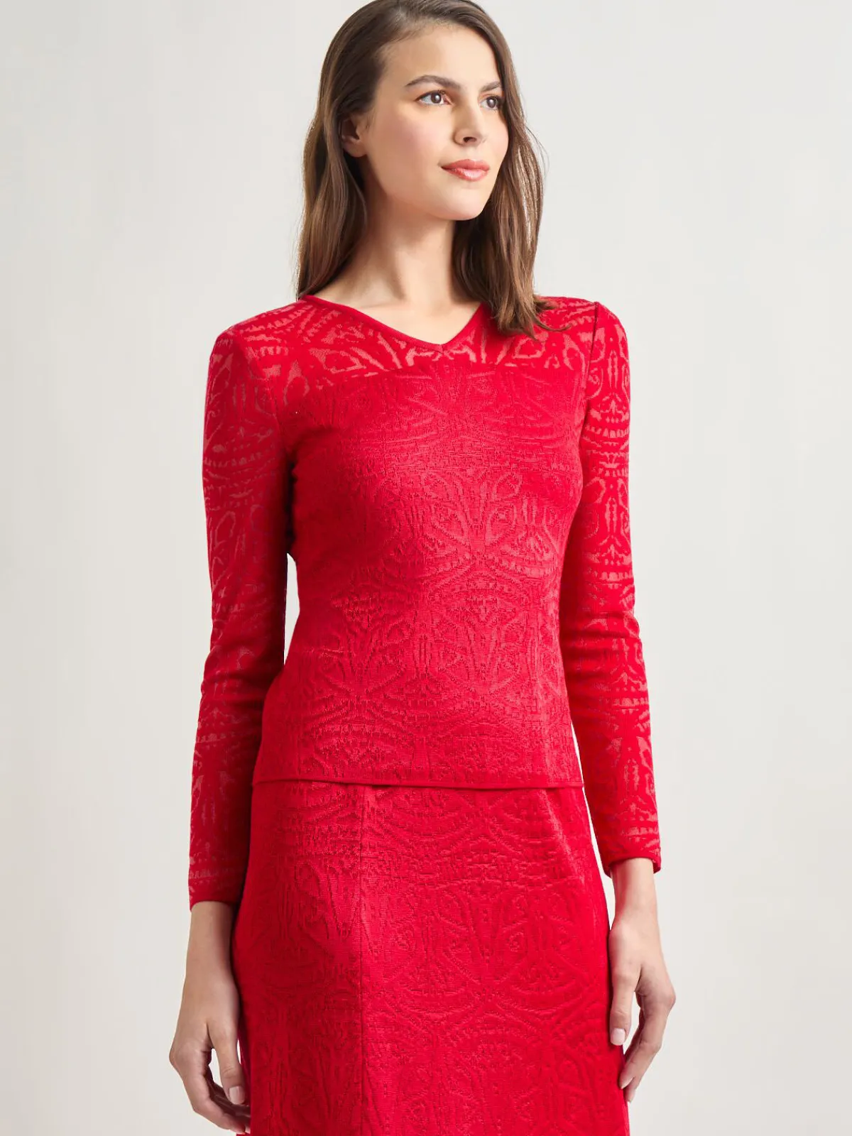 Tops & Tees|Misook Tonal Patterned V-Neck Burnout Knit Top Rouge