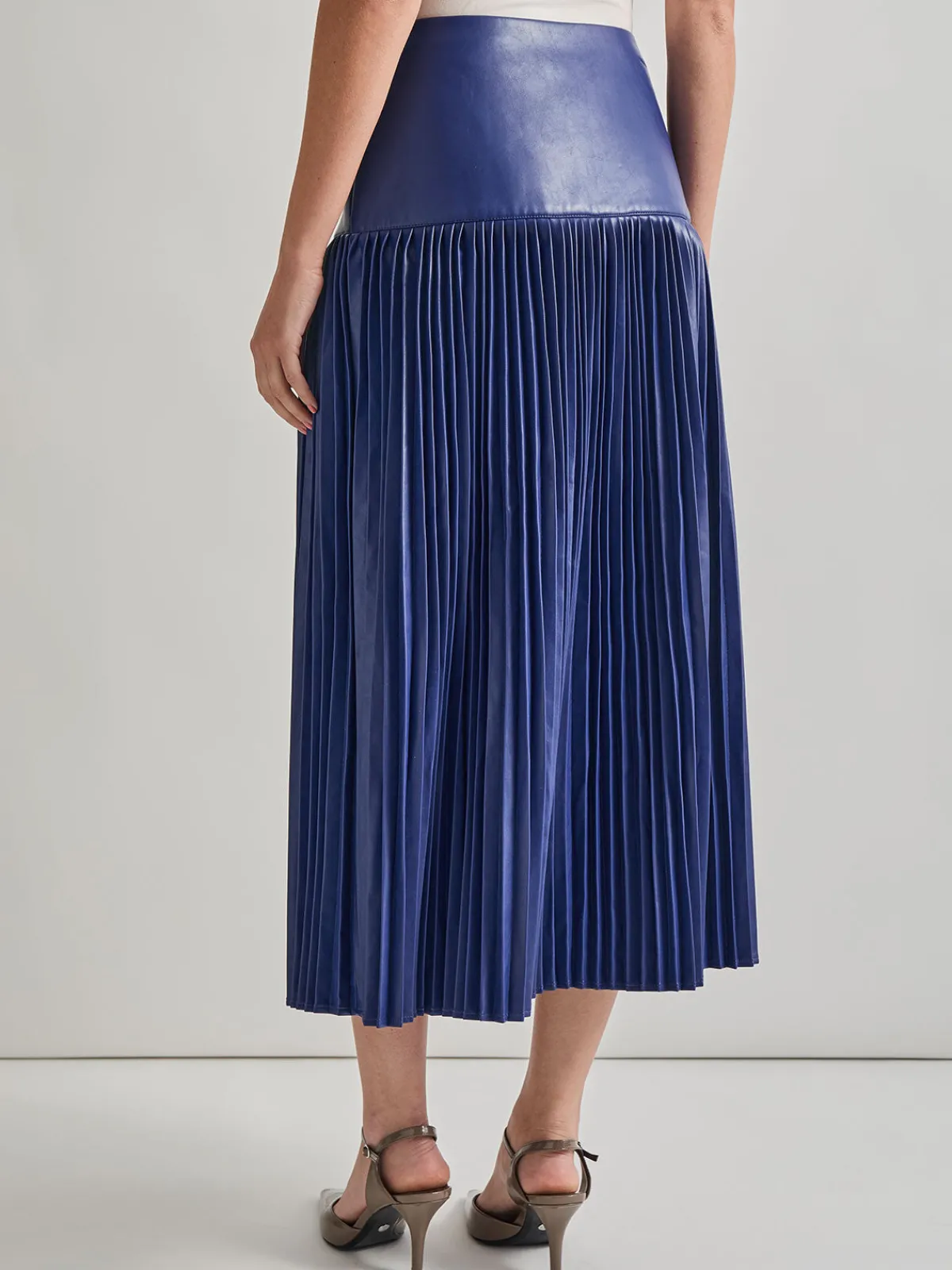 Skirts|Misook Vegan Leather Accordian Maxi Skirt StarryNightBlue
