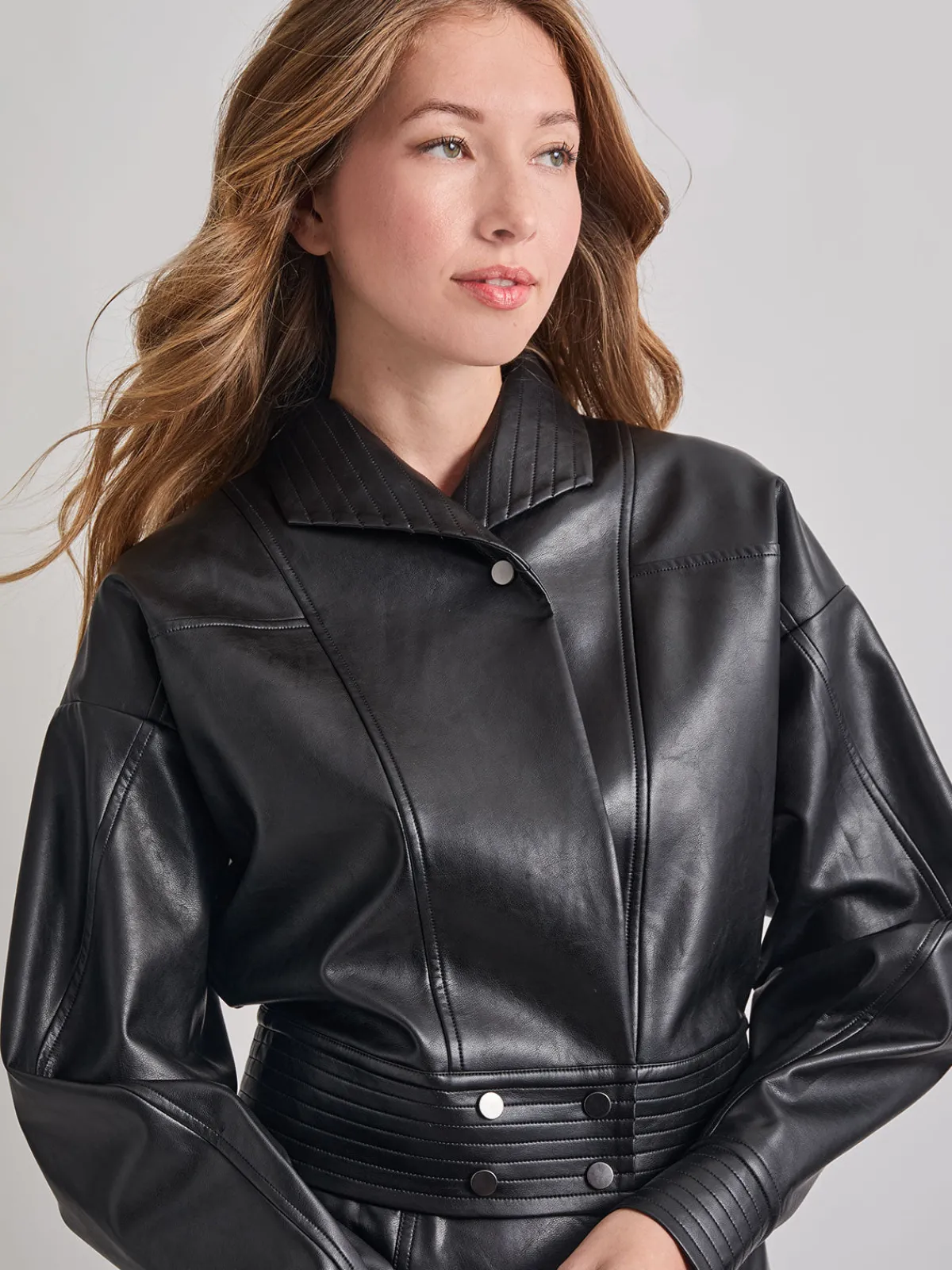Jackets & Coats|Misook Vegan Leather Cropped Moto Jacket Black