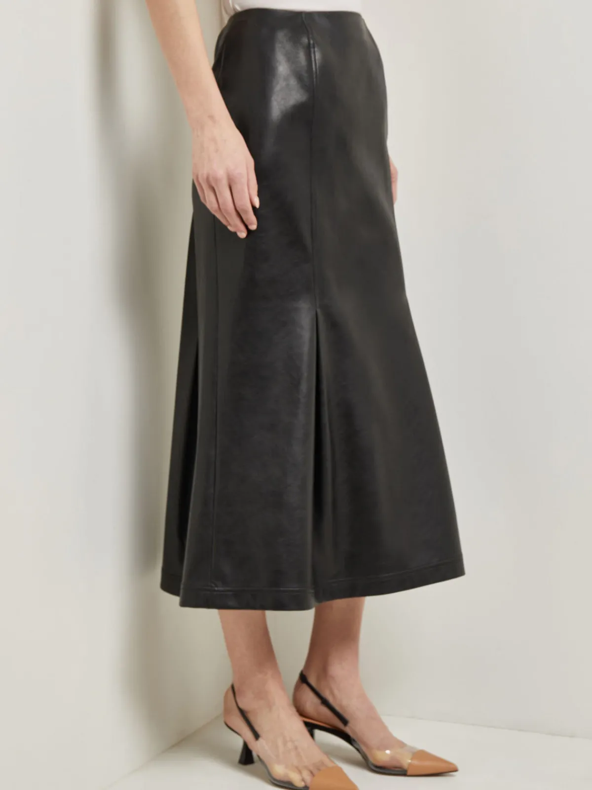 Skirts|Misook Vegan Leather Front Pleat Trumpet Skirt Black