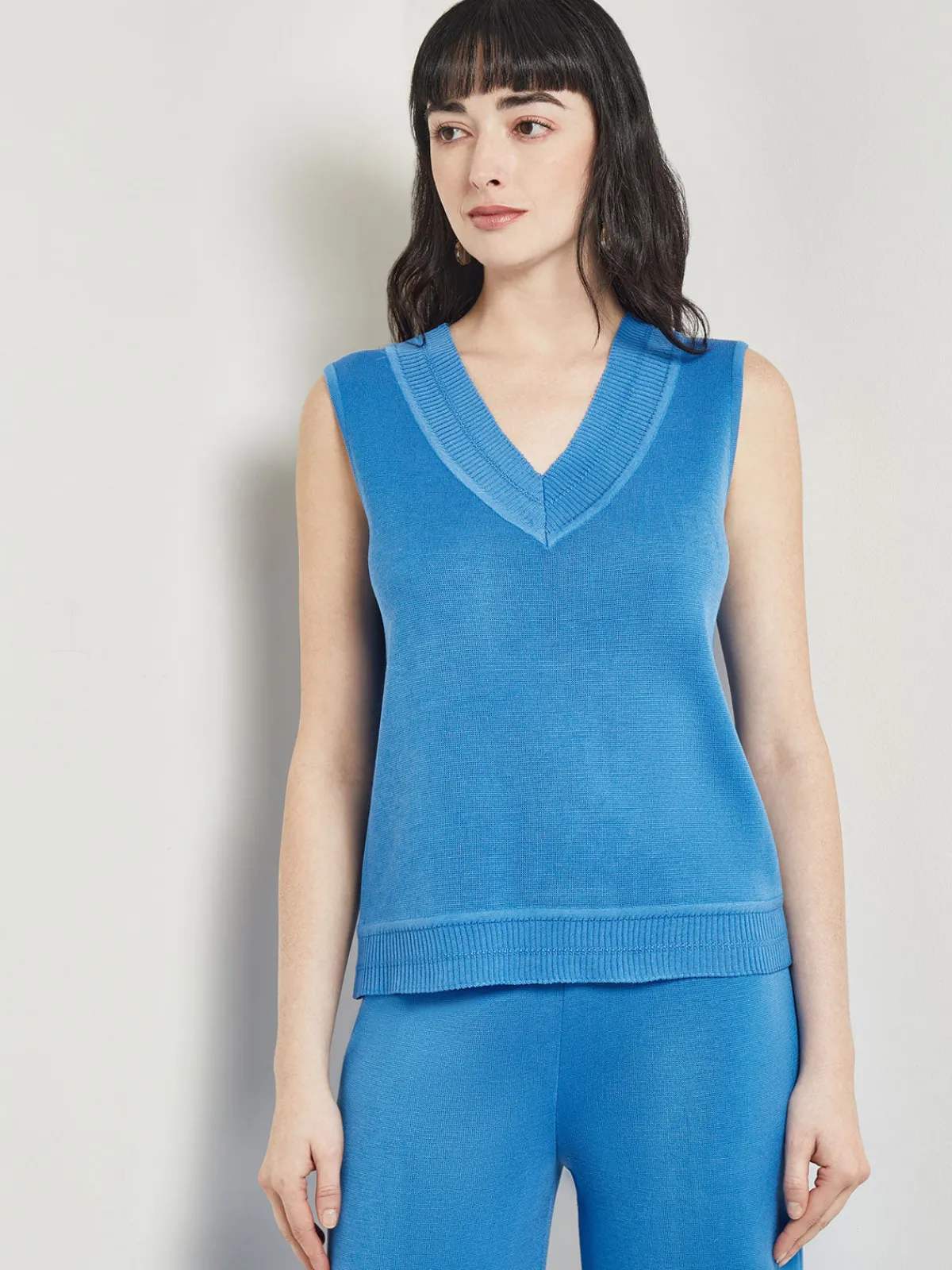 Tops & Tees|Tanks|Misook V-Neck Tank - Ribbed Detail Flat Knit AdriaticBlue