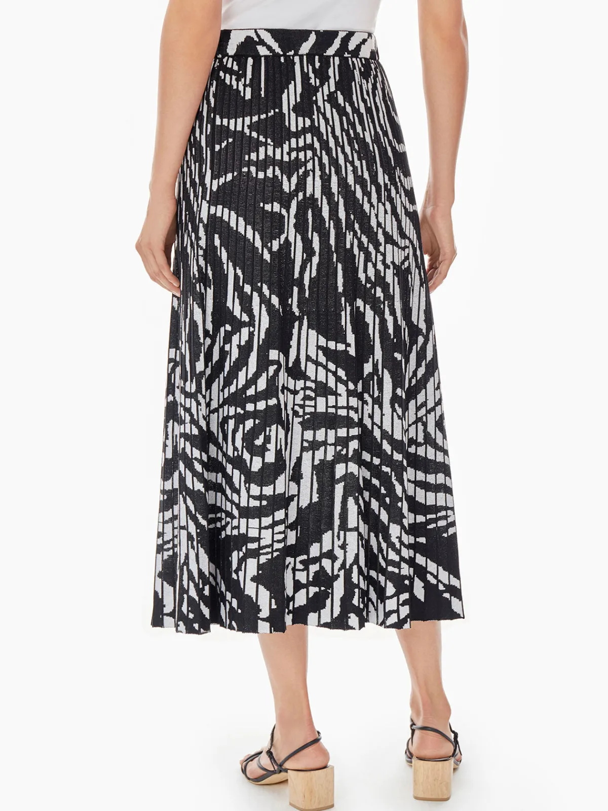 Skirts|Misook Zebra Swirl Soft Knit Skirt Black/White